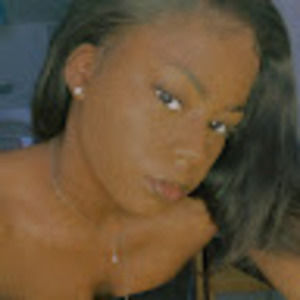 Meet your Posher, Corina